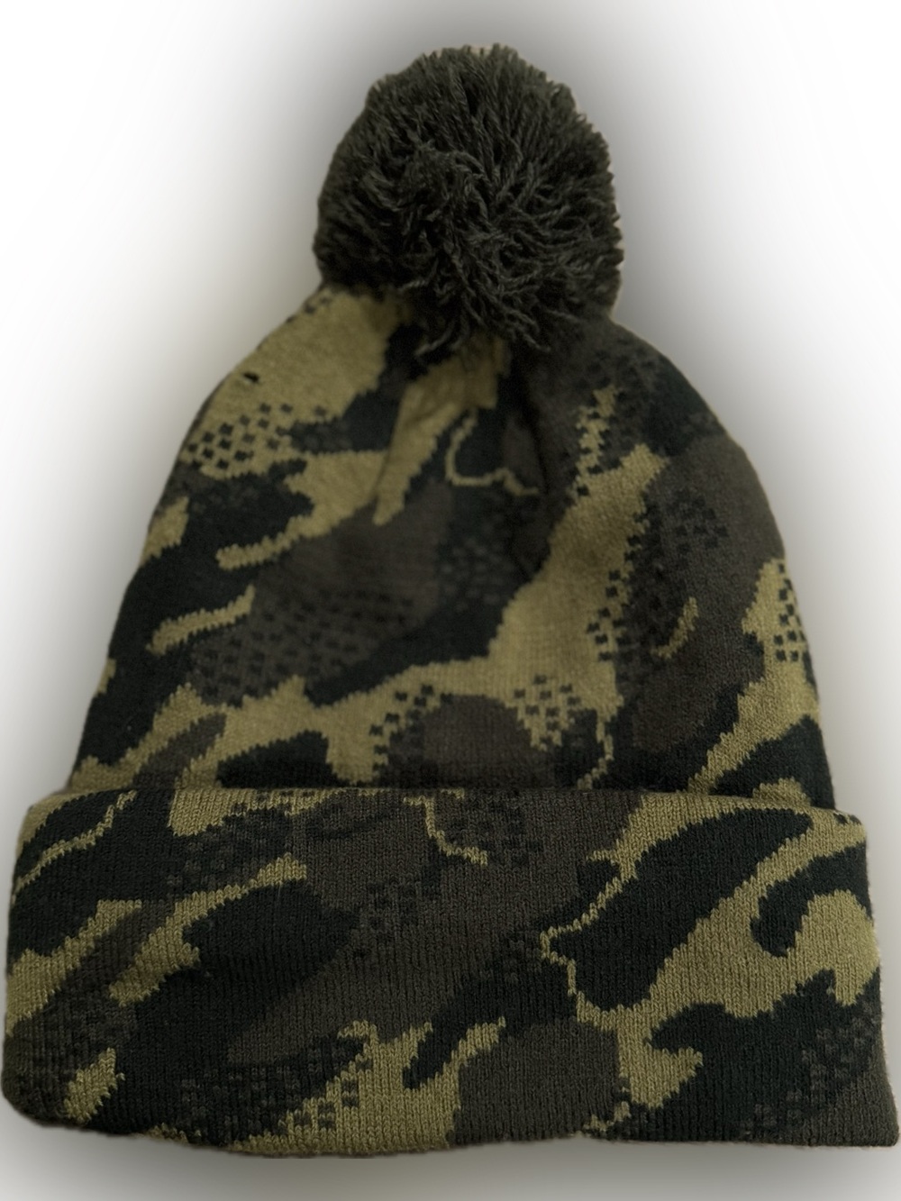☀️Kids Nike Green and Black Camo Beanie with Pom - Picture 4 of 4